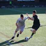 巴西国家队队徽 - 绿色盾牌与黄色星星