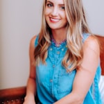 阿根廷国家队队徽 - 蓝白条纹盾牌与金色太阳